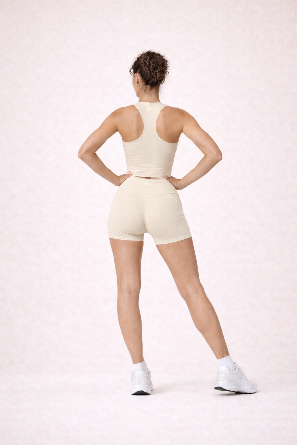 Square-neck open-back tank top